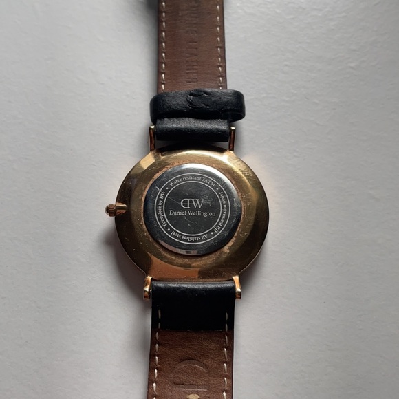 Daniel Wellington Classic watch - Picture 4 of 6